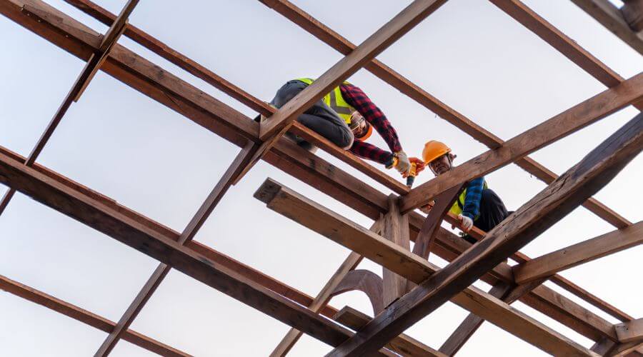 Professional gutter cleaning services in Midville, GA